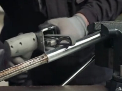Handheld belt sander for sanding and polishing